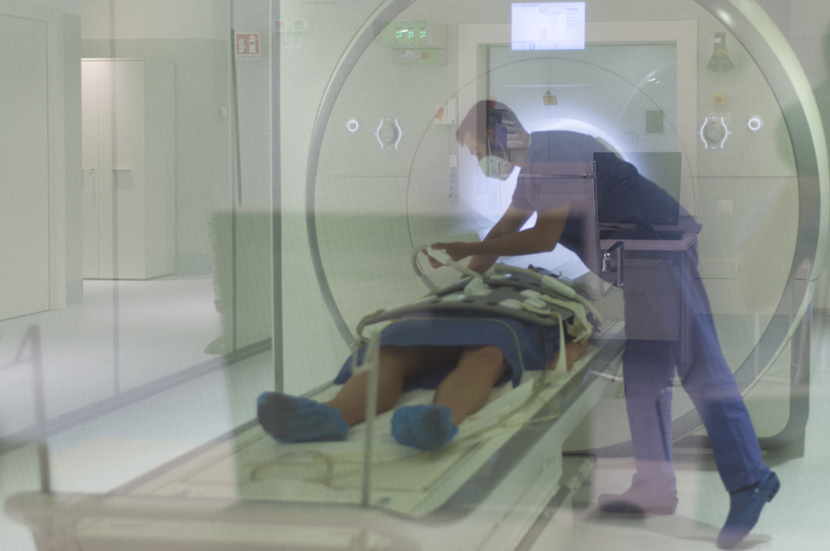 Tumori, l’esame che rivela il cancro invisibile in una sola seduta